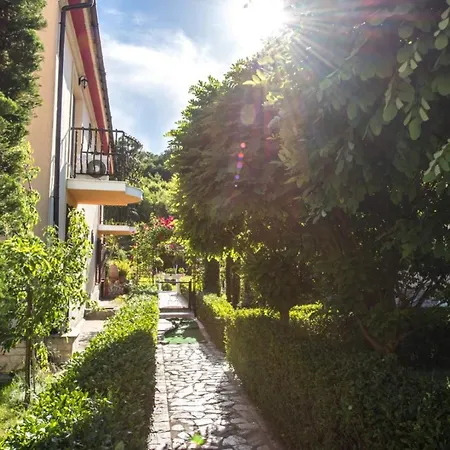 Apartament Gt Romana *